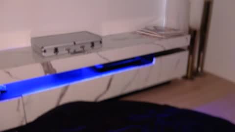 Snapshot of lilbeccaxo chatting on November 7, 9:37 pm Rebecca online show from November 7, 9:37 pm