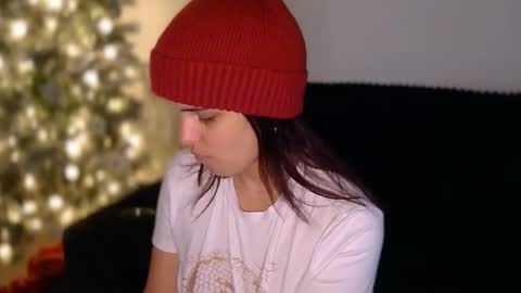 Snapshot of lilbeccaxo chatting on November 17, 7:52 pm Rebecca online show from November 17, 7:52 pm