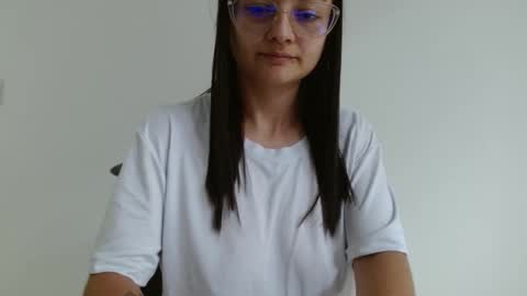 Valeri Villalobos  IG villa lobosvaleri online show from April 4, 3:20 pm