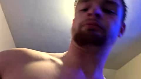 Snapshot of lildurke65 chatting on December 22, 1:46 am lildurke65 online show from December 22, 1:46 am