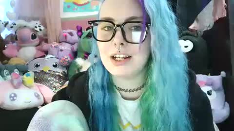 Snapshot of lilemmy1999 chatting on February 17, 7:53 pm emily ryanson online show from February 17, 7:53 pm