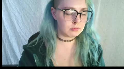Snapshot of lilemmy1999 chatting on May 28, 6:49 pm emily ryanson online show from May 28, 6:49 pm