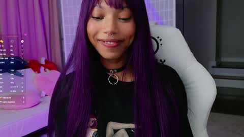 evie online show from December 7, 2:53 am