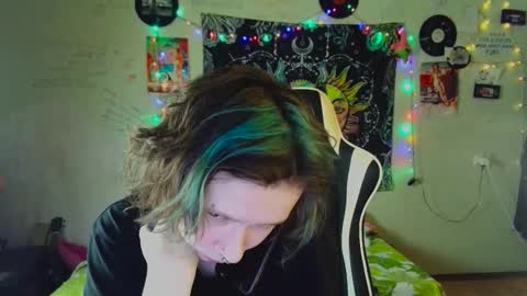 Lil online show from November 20, 11:43 am