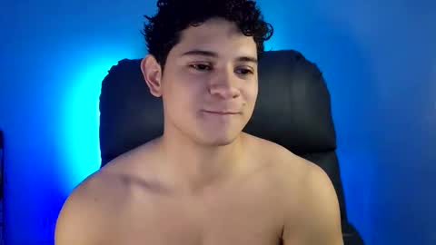 Snapshot of lilhotnando chatting on December 5, 4:10 am Fernando online show from December 5, 4:10 am