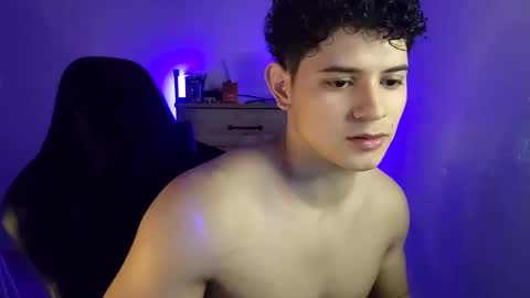 Snapshot of lilhotnando chatting on April 11, 3:22 am Fernando online show from April 11, 3:22 am