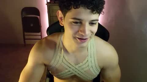 Snapshot of lilhotnando chatting on April 14, 3:12 am Fernando online show from April 14, 3:12 am