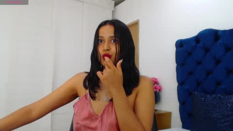 Snapshot of lili666_ chatting on May 14, 4:08 am Lili online show from May 14, 4:08 am
