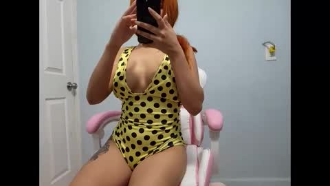 lili848744 online show from June 6, 10:58 pm