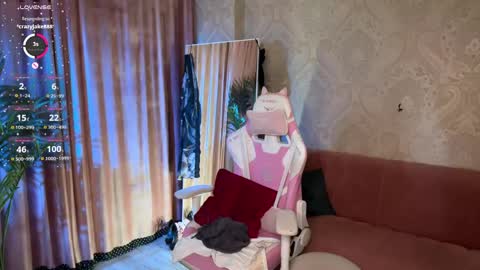 Snapshot of lili_01 chatting on June 4, 4:35 pm Lili online show from June 4, 4:35 pm