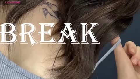 Snapshot of lili_flowerr chatting on February 17, 5:14 am Lilli follow me kiss online show from February 17, 5:14 am