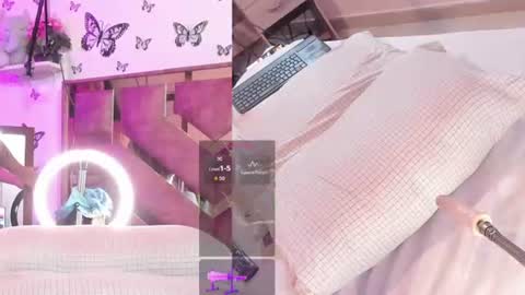 Snapshot of lili_monn chatting on June 22, 11:57 pm Lili online show from June 22, 11:57 pm