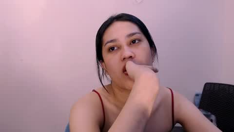 Snapshot of liliana_parker chatting on May 29, 4:27 pm liliana_parker online show from May 29, 4:27 pm