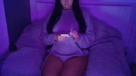 Snapshot of lilianarose_xx chatting on September 28, 1:22 am Lilianarose online show from September 28, 1:22 am