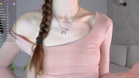 Snapshot of lilianbickford chatting on April 29, 3:05 pm Hi I am Luna online show from April 29, 3:05 pm