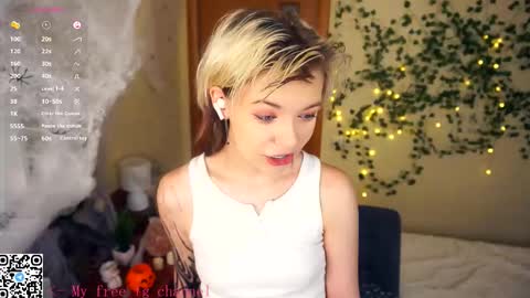 Snapshot of liliandaniels chatting on November 4, 5:50 am Lilian online show from November 4, 5:50 am