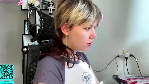 Lilian online show from March 11, 7:14 am