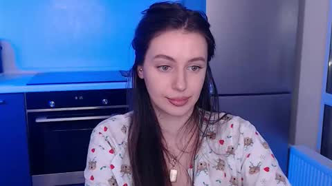 Snapshot of liliatlu chatting on January 19, 2:15 am Lilu online show from January 19, 2:15 am