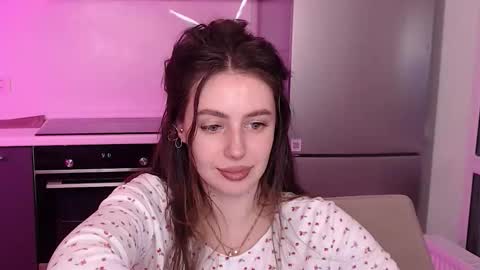 Snapshot of liliatlu chatting on February 8, 7:17 pm Lilu online show from February 8, 7:17 pm