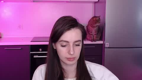 Lilu online show from June 18, 1:17 am