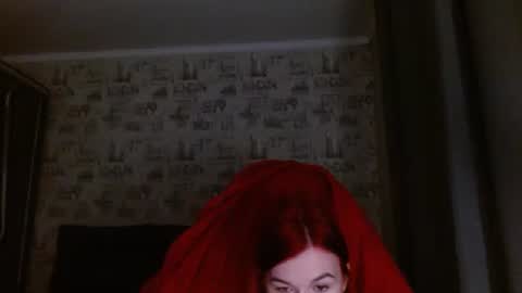 liliawoolf online show from March 4, 6:50 pm