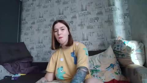 liliawoolf online show from September 13, 6:24 am