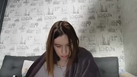 liliawoolf online show from September 27, 6:02 pm