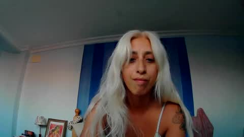Lili online show from July 4, 7:42 pm
