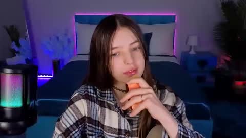 Snapshot of lilibakery chatting on November 29, 2:47 am Lili Bakery online show from November 29, 2:47 am