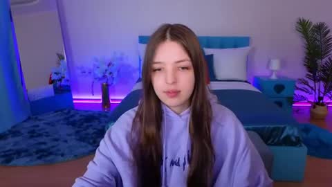 Lili Bakery online show from June 20, 1:09 am