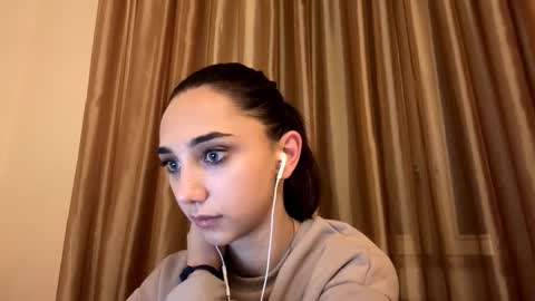 Snapshot of lilihalvorsen chatting on September 26, 11:20 pm Lina online show from September 26, 11:20 pm