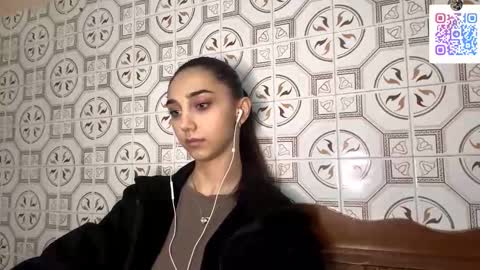 Snapshot of lilihalvorsen chatting on November 16, 10:26 pm Lina online show from November 16, 10:26 pm