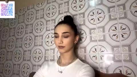 Snapshot of lilihalvorsen chatting on December 2, 10:27 pm Lina online show from December 2, 10:27 pm