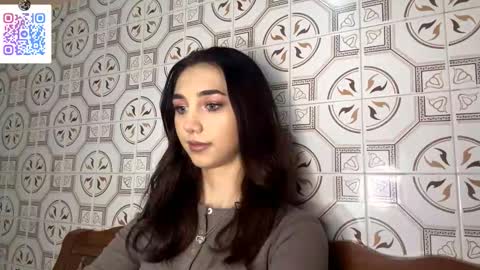 Snapshot of lilihalvorsen chatting on December 13, 10:15 pm Lina online show from December 13, 10:15 pm