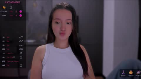 Snapshot of lililaluna chatting on October 15, 6:52 pm             ...  online show from October 15, 6:52 pm