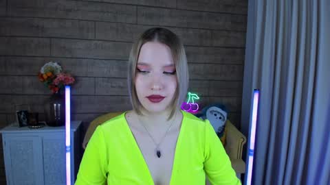 LiliLinn online show from January 28, 11:06 am