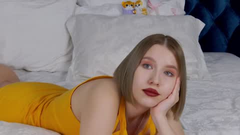 LiliLinn online show from February 8, 10:07 am