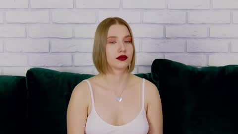 LiliLinn online show from February 10, 12:29 pm