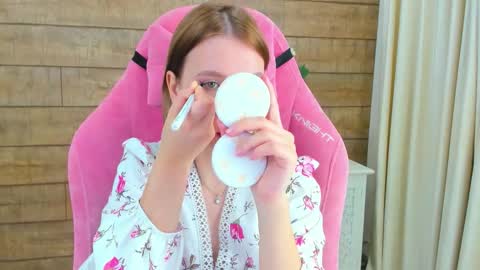 LiliLinn online show from September 9, 5:18 am