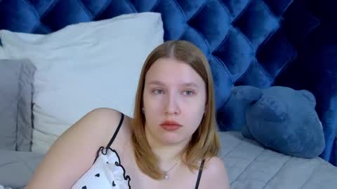 LiliLinn online show from July 17, 4:41 am