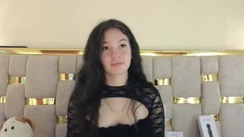 lilimini online show from February 14, 7:54 pm