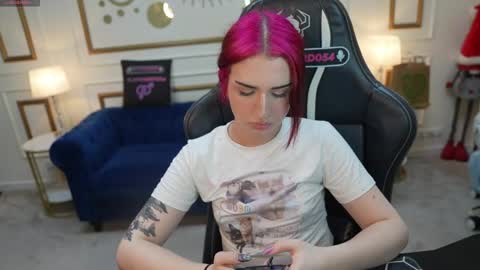 Snapshot of lilisweet054 chatting on June 5, 3:29 pm lilisweet054 online show from June 5, 3:29 pm