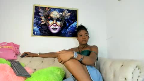 lilit2005_ online show from February 15, 8:33 pm