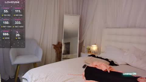 Snapshot of lilit_1love chatting on September 11, 4:40 pm Lilit online show from September 11, 4:40 pm