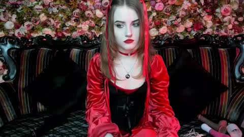 Snapshot of lilit_el_ chatting on December 14, 8:30 am lilit_el_ online show from December 14, 8:30 am