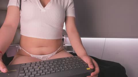 Snapshot of lilit_jade chatting on January 27, 6:41 pm Lilit online show from January 27, 6:41 pm