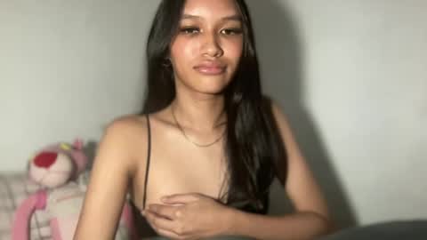 Chloe online show from July 7, 4:11 pm