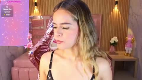 Lilith  online show from November 29, 8:45 pm