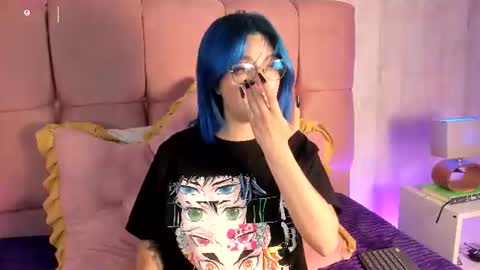 Snapshot of lilith_3r chatting on July 19, 2:48 am Lilith online show from July 19, 2:48 am