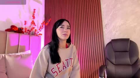 Snapshot of lilith__rosse chatting on September 25, 12:20 pm Lilith Rosse online show from September 25, 12:20 pm